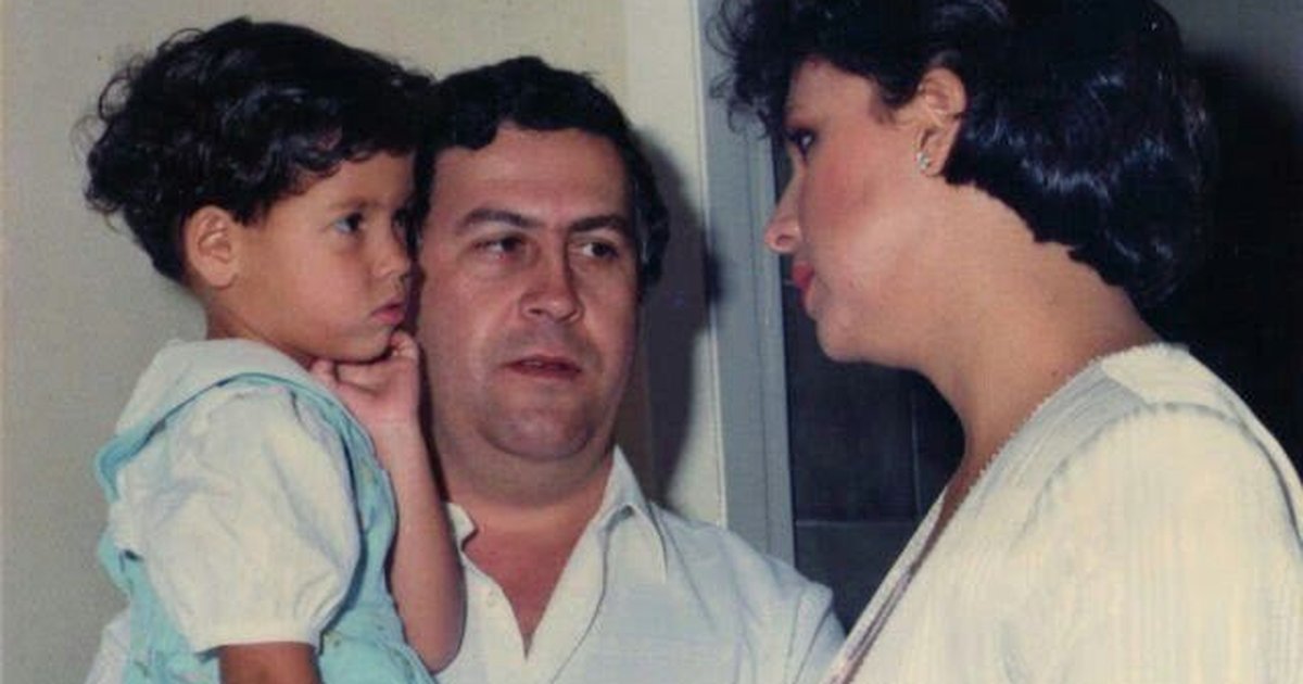 30ef803fd32fbad2ba13a0254ccd499d-std1200 hijos pablo escobar juan pablo nino con su padre y victoria henao familia